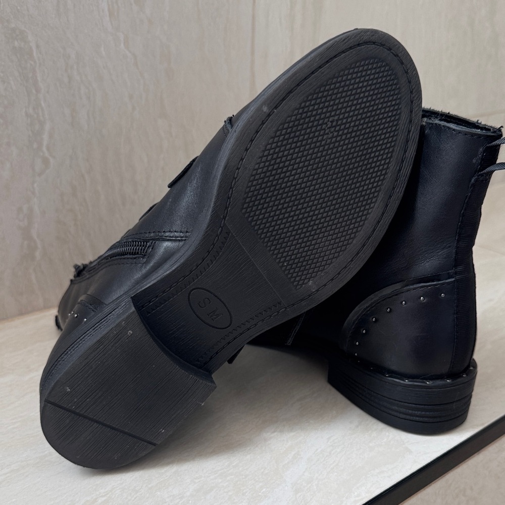 Steve Madden  Black Leather Studded Combat Boots - Picture 7 of 8